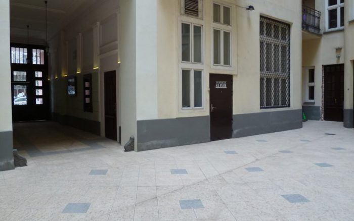 Kamienica Bagatela, Kwadratura, renowacja zabytków